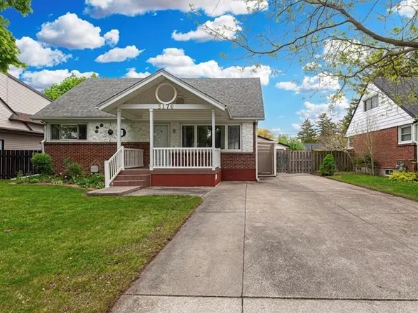 3170 Academy Dr, Windsor, ON N9E 2H4