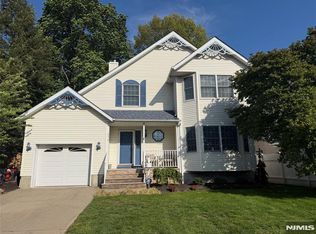 570 Oak Ave, Maywood, NJ 07607