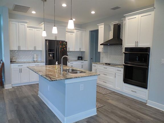 4th image of 8298 Santa Cruz Dr