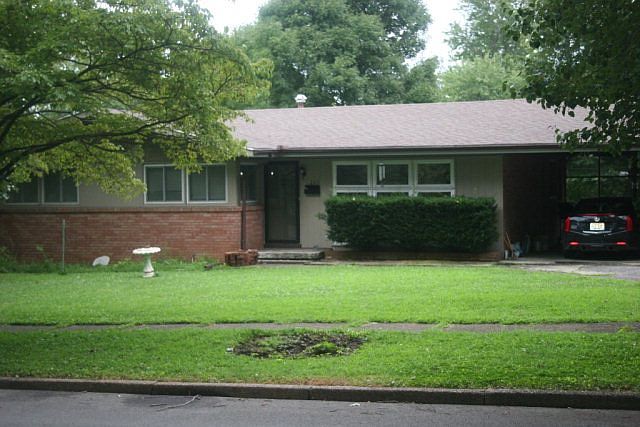 1st image of 205 Walnut St