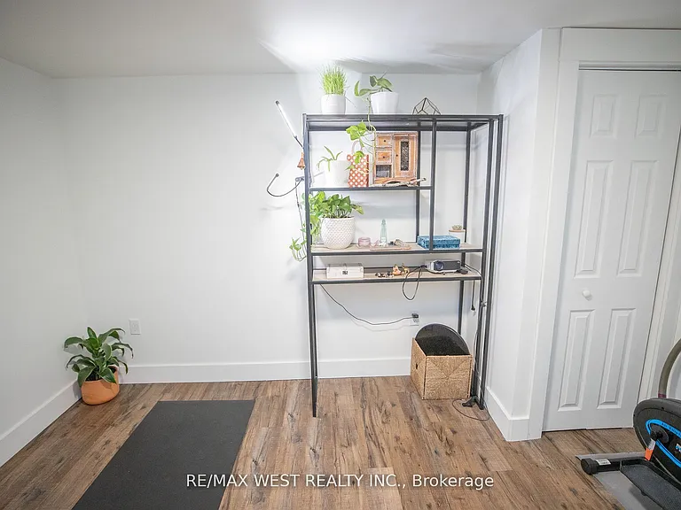 93 Peel St #2 — Photo 27