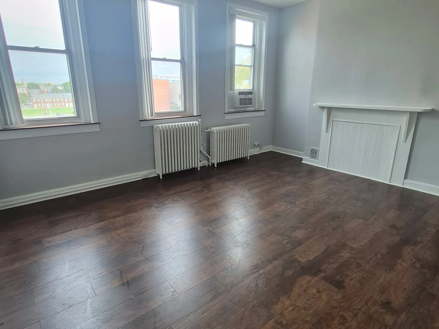 Studio, $950 — Photo 2