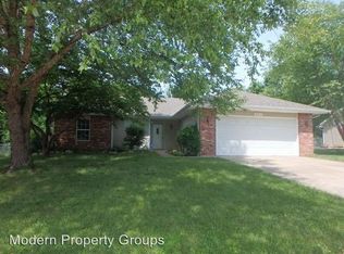 3311 Ridgecrest Dr, Columbia, MO 65202