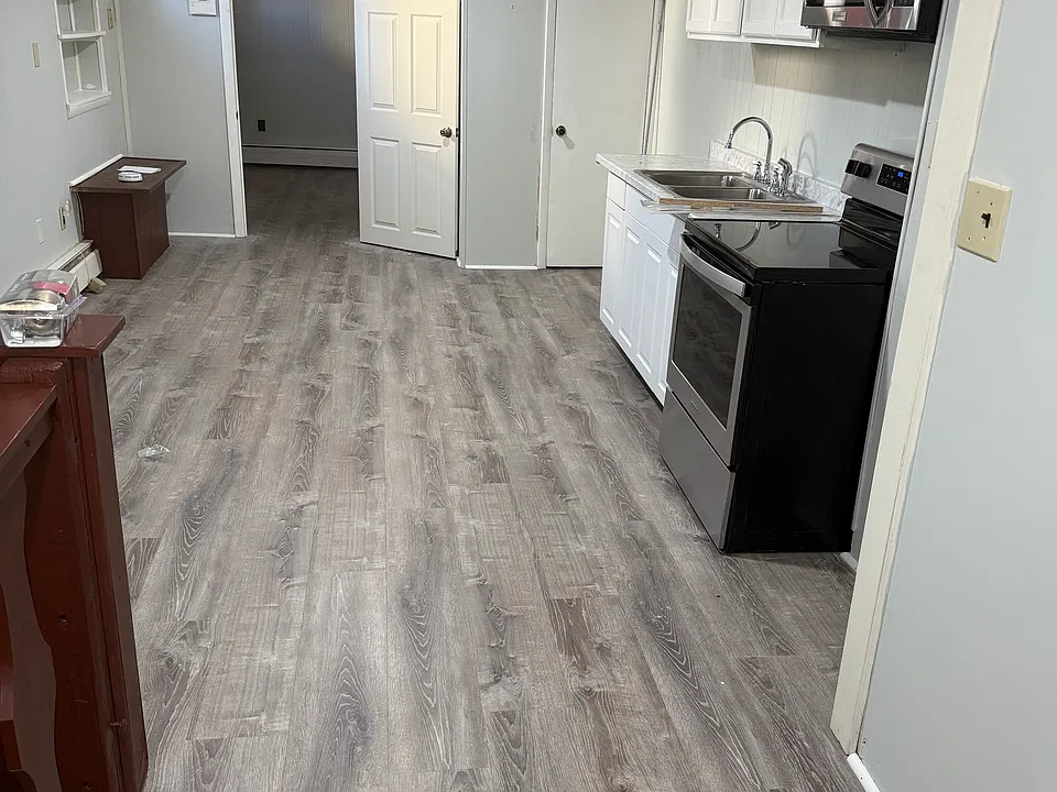 129 Academy Ave #129