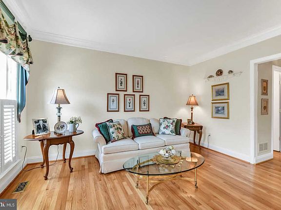 4th image of 3304 Velvet Valley Dr