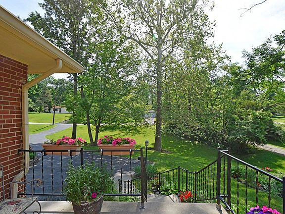3rd image of 5475 Hill And Dale Dr