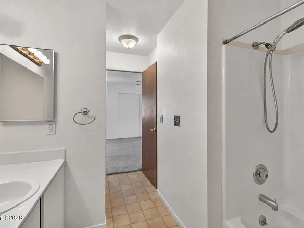2403 Sunny Slope Dr APT 1, Sparks, NV 89434