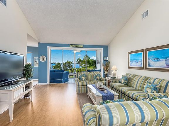 5th image of 12376 NW Harbour Ridge Blvd #4-6