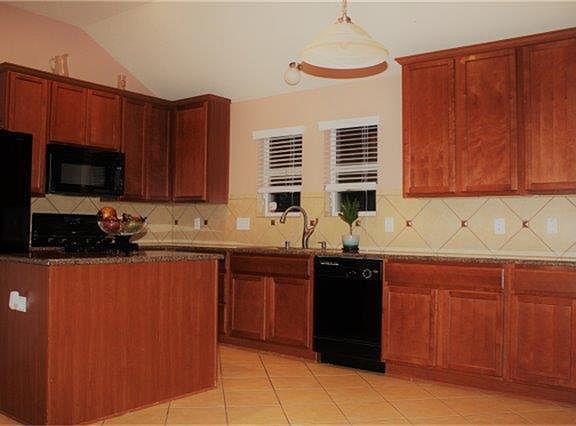4th image of 20410 Lee Oaks Ct