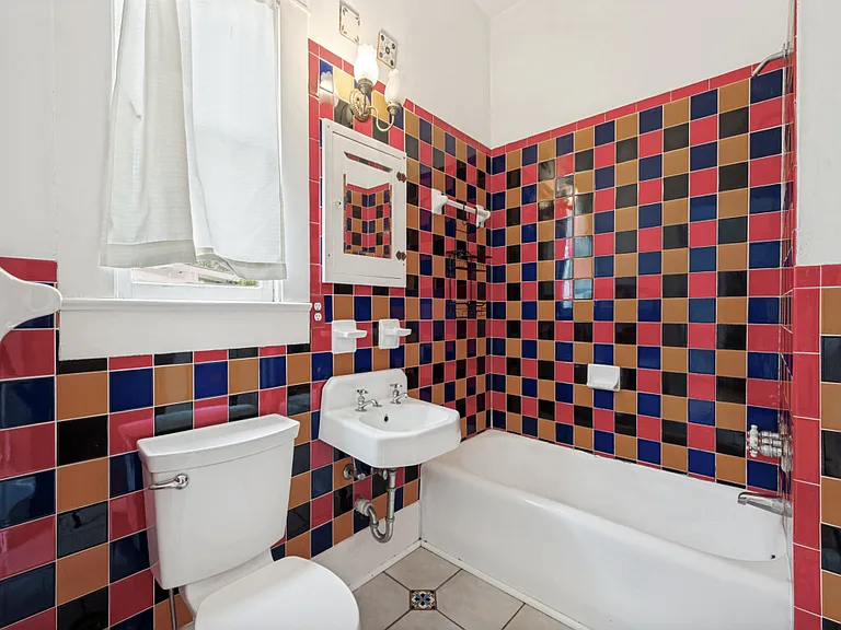 5623 Victor St — Photo 22