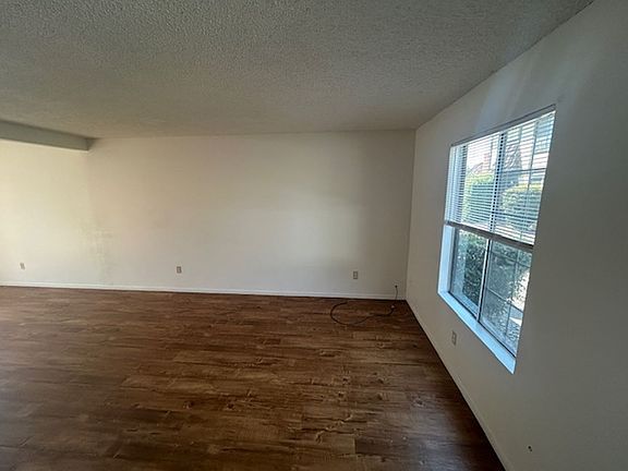 3rd image of 2432-2446 S Sallee St #2442
