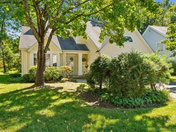14 Stratton Forest Way #14, Simsbury, CT 06070