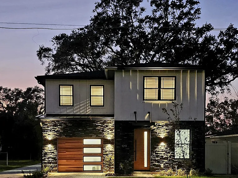 1213 Formosa Ave — Photo 14