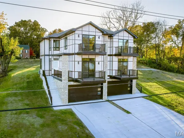 512 W 2nd St, Washington, MO 63090