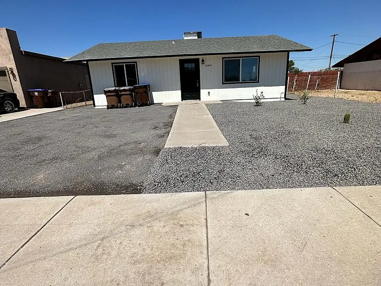 1040A S Elizabeth St #1040A — Photo 13
