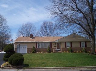 332 Jefferson St, Carneys Pt, NJ 08069