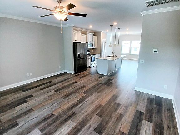 3rd image of 1029 Milson Ln