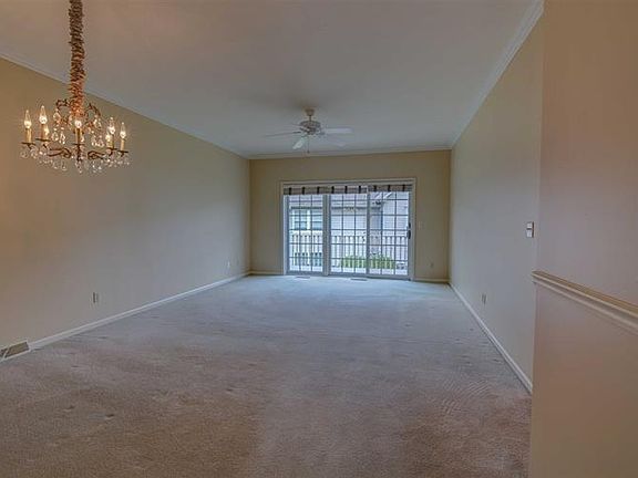 5th image of 1404 Bradford Ct