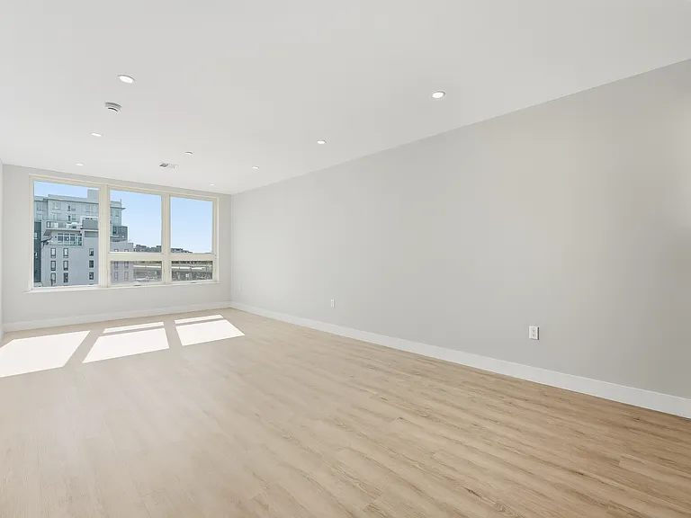 Skylar Lofts JC — Photo 7