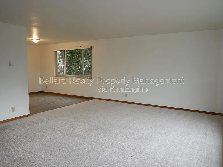 6402 11th Ave NW — Photo 3