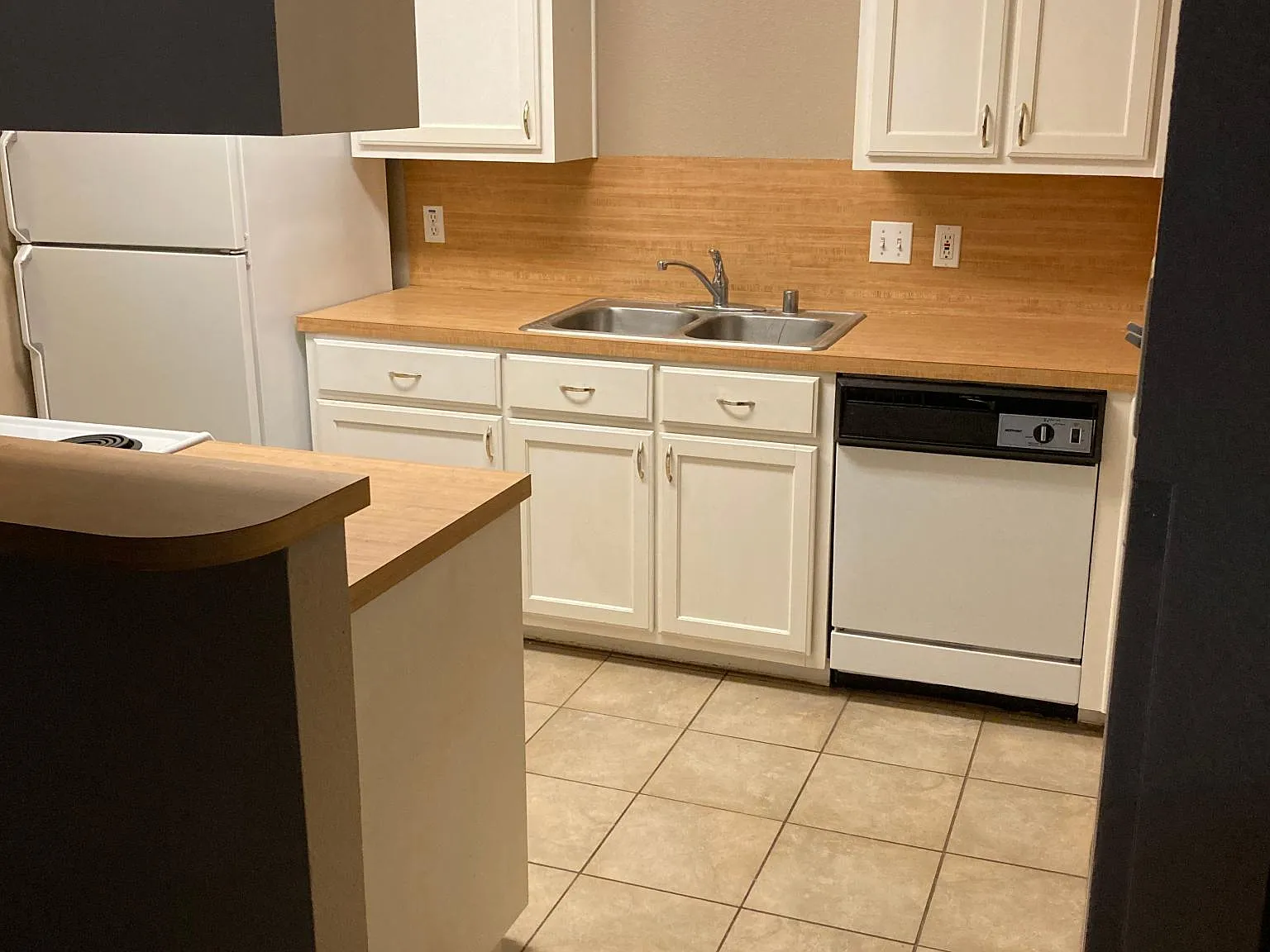 2 bed, 1350 sqft, $1,300 — Photo 4