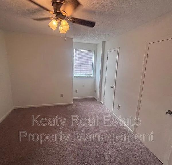 125 Country Ln #A — Photo 6