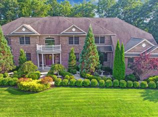 9 Summers Dr, Jackson, NJ 08527