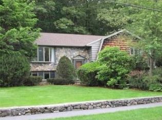 26 Philip Rd, Lexington, MA 02421