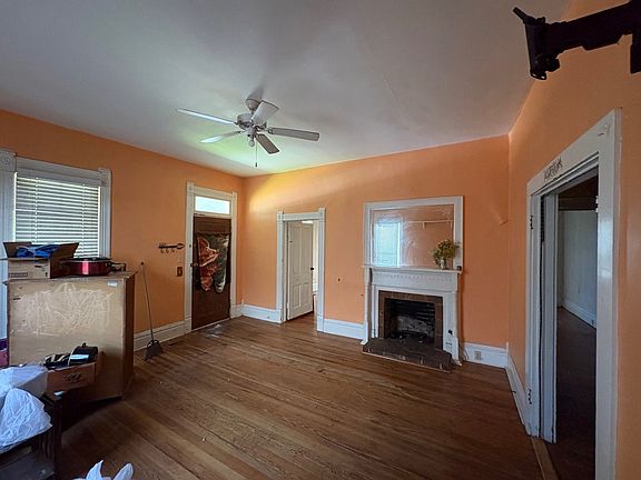 2nd image of 512 W Pine St