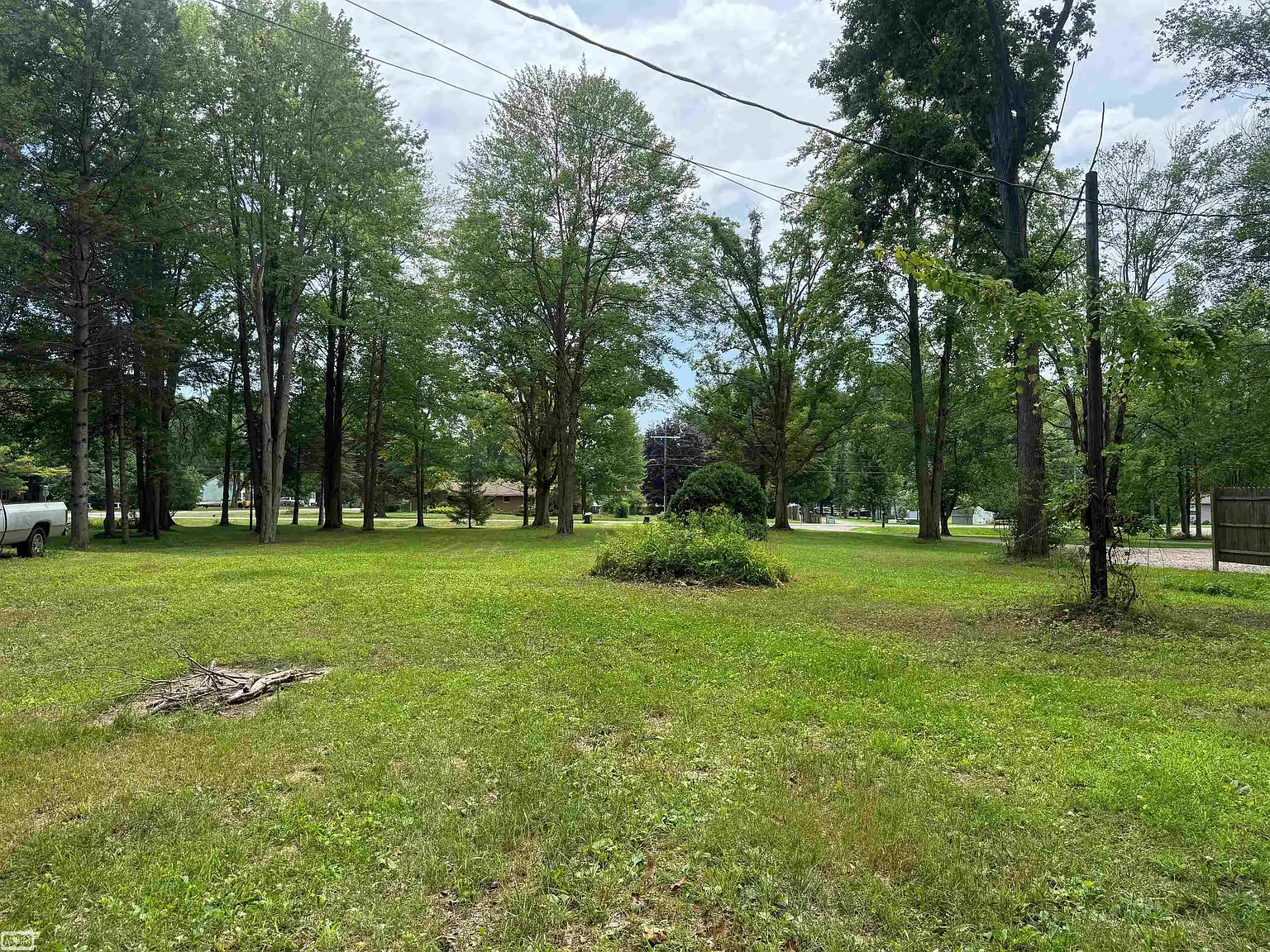 6630 Holland Rd photo 1
