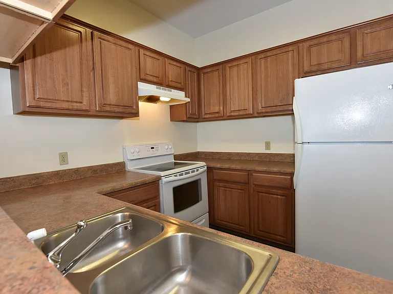 320 S Dunn — Photo 55