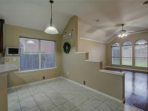 5th image of 4421 Spruce Pine Ct