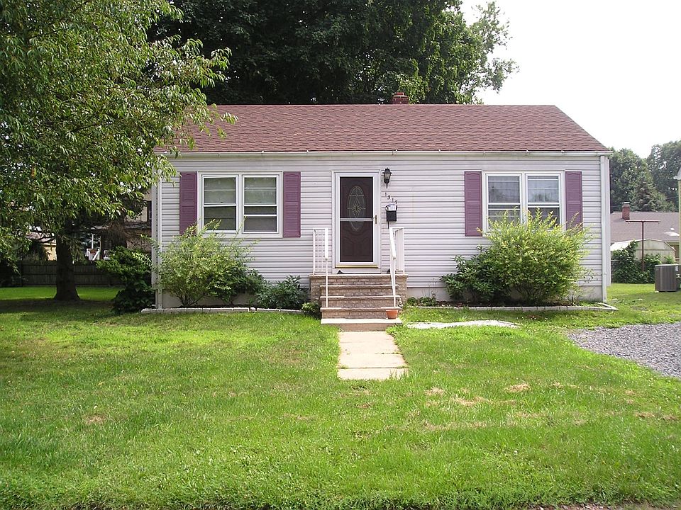 newer roof,vinyl siding 