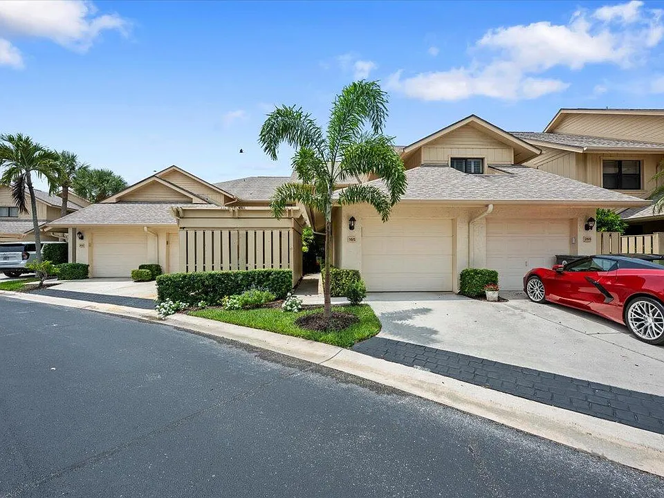 16913 Waterbend Dr #165