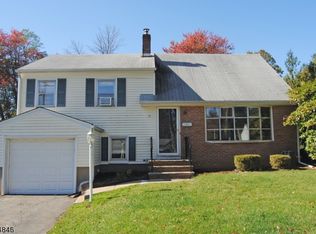 19 Alan Ln, Mine Hill, NJ 07803