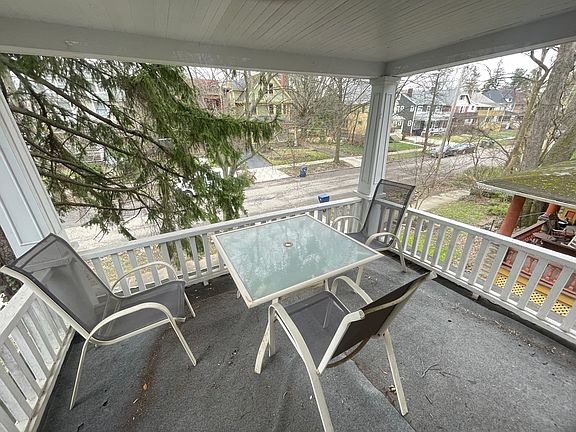 2nd image of 2296 Grandview Ave #2B