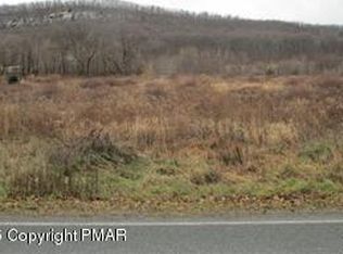 1332 Blue Mountain Dr, Bangor, PA 18013