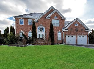12 Independence Way, Miller Place, NY 11764
