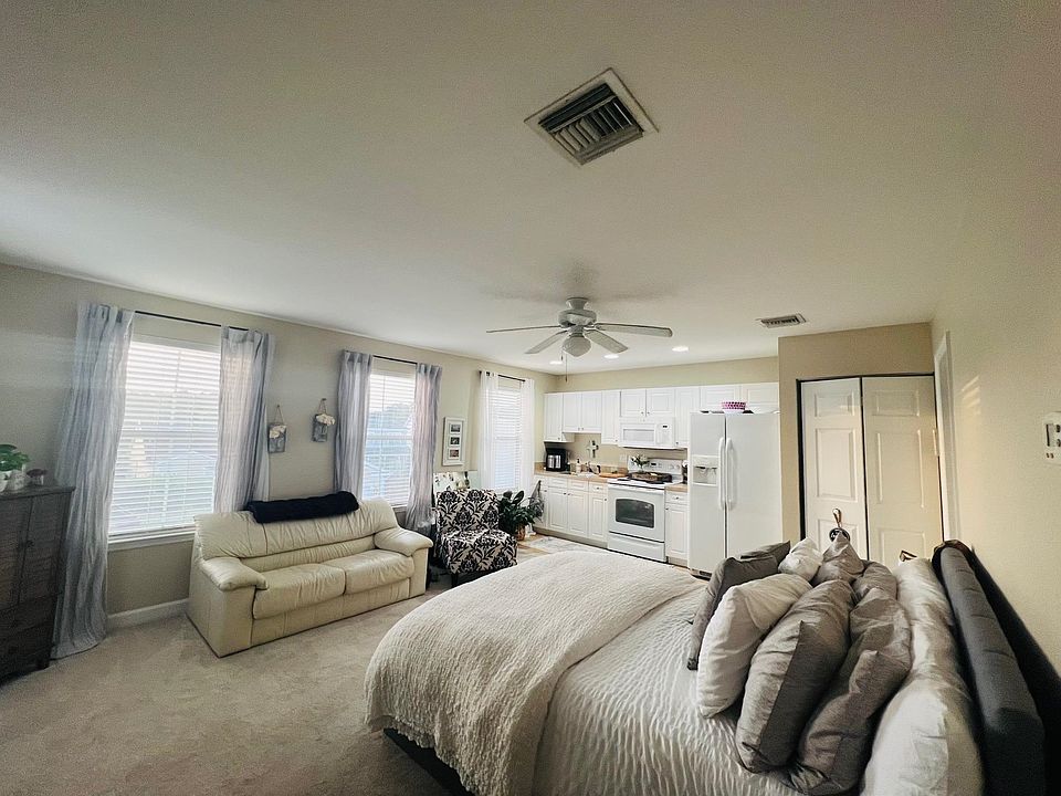 2nd image of 3642 Biltmore Ave
