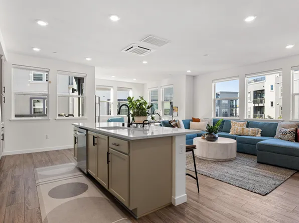 2836 Tradewind Dr, Alameda, CA 94501