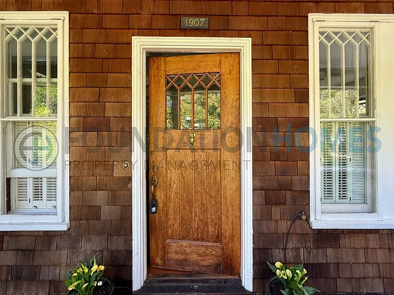 115 Lagunitas Rd — Photo 3