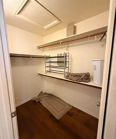 2560 S Vineyard — Photo 34