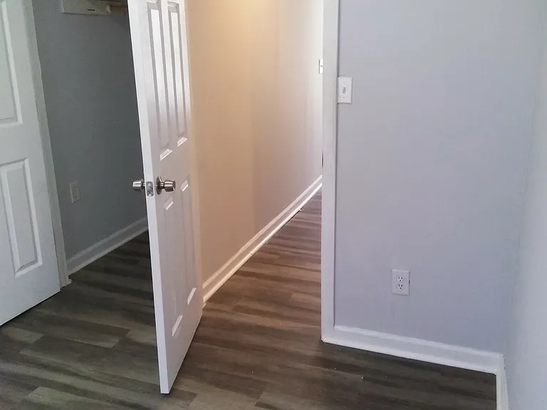 969 Maplewood Ave — Photo 14