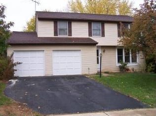 1332 Rock Chapel Rd, Herndon, VA 20170