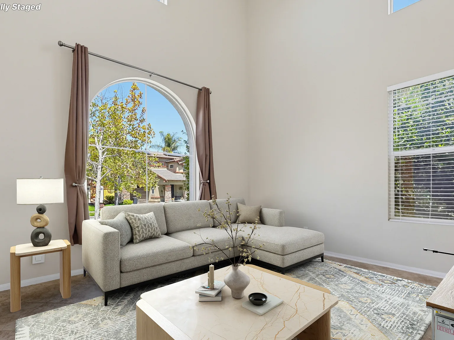 3 bed, 2.5 bath, 2088 sqft, $4,650 — Photo 2