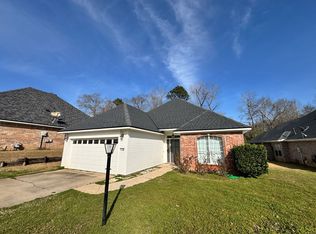105 Red Fox Cir, Haughton, LA 71037