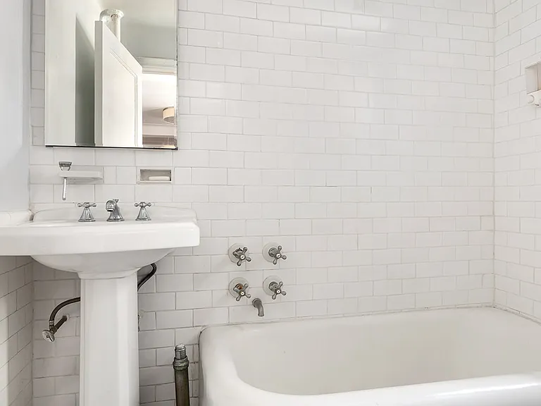70 Remsen St #7F — Photo 6
