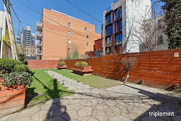 Rented by Triplemint | media 12