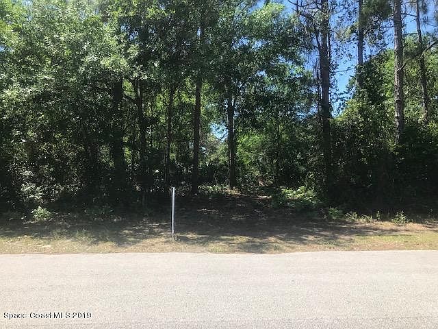 2nd image of 931 Sable Cir SE