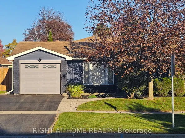 47 Simpson Ave, Clarington, ON L1C 3M5